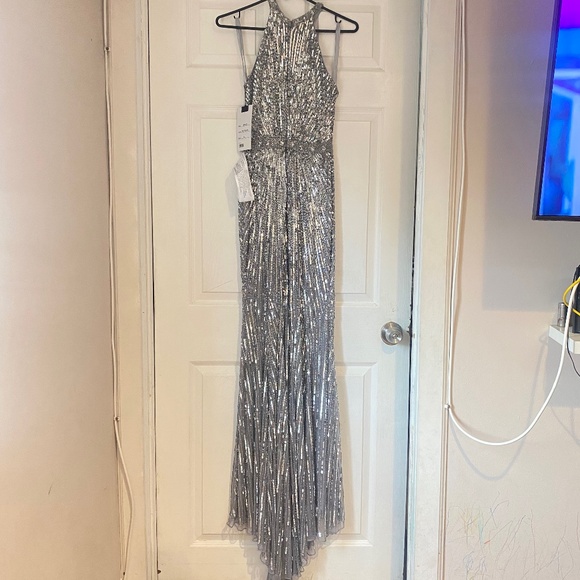 Mac Duggal Platinum Sequined Halter Neck A Line Gown style 4963 Size 4 - Picture 3 of 5